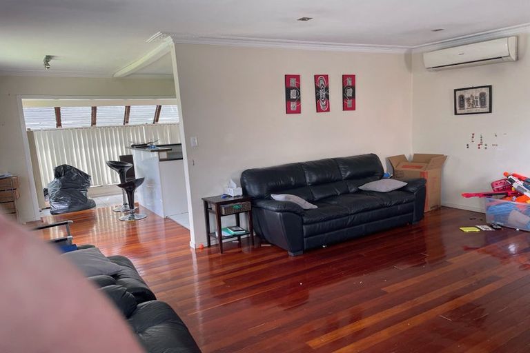 Photo of property in 32 Golf Road, New Lynn, Auckland, 0600