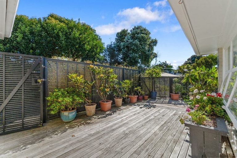 Photo of property in 21 Howe Street, Howick, Auckland, 2014
