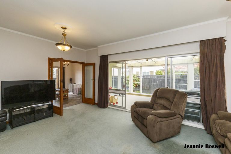 Photo of property in 45 Kentucky Way, Awapuni, Palmerston North, 4412