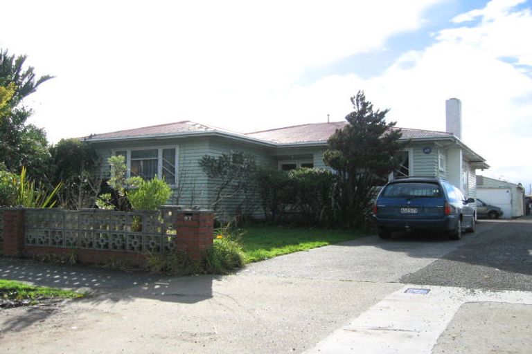 Photo of property in 97 Vogel Street, Roslyn, Palmerston North, 4414
