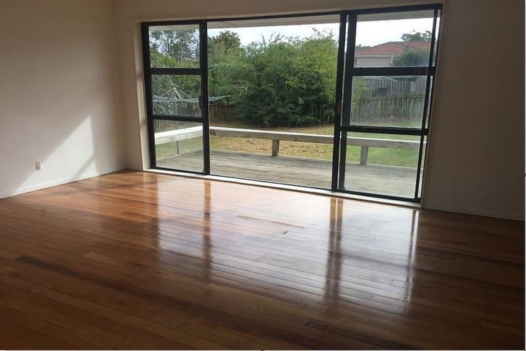 Photo of property in 18 Totara Street, Waiuku, 2123