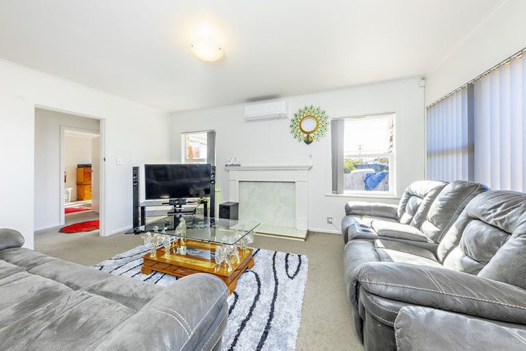 Photo of property in 26 Graeme Avenue, Mangere East, Auckland, 2024