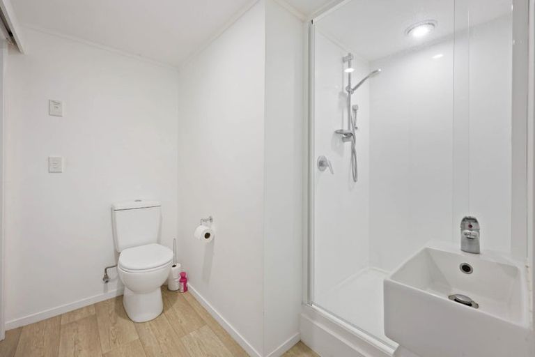 Photo of property in 4 Millen Place, Clarks Beach, 2122