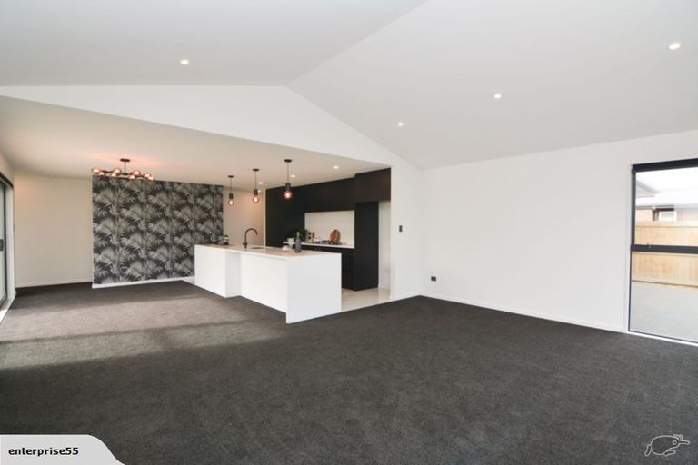 Photo of property in 5 Ciaran Close, Broomfield, Christchurch, 8042