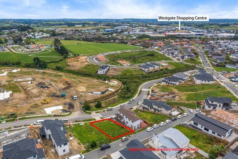 Photo of property in 5 Lawson Creek Street, Massey, Auckland, 0614