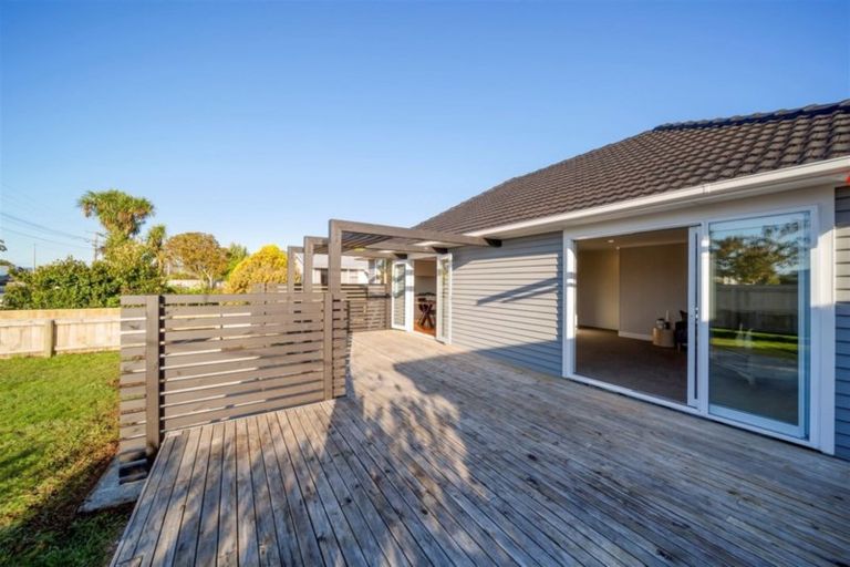 Photo of property in 273 South Road, Hawera, 4610