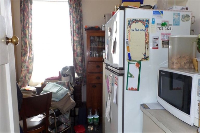 Photo of property in 88 Queen Street, Westport, 7825