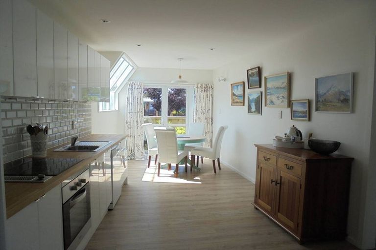 Photo of property in 2/2 Harrowdale Drive, Avonhead, Christchurch, 8042