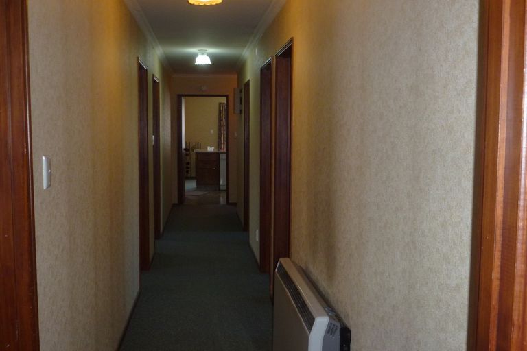 Photo of property in 28 Arnott Street, Alexandra, 9320