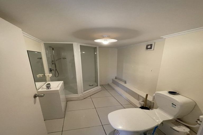 Photo of property in 84 Marlborough Avenue, Glenfield, Auckland, 0629