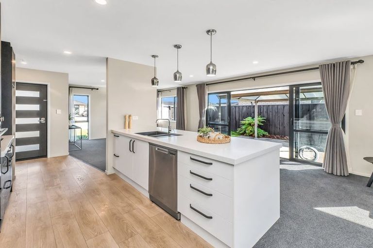 Photo of property in 31 Longcot Drive, Rolleston, 7615