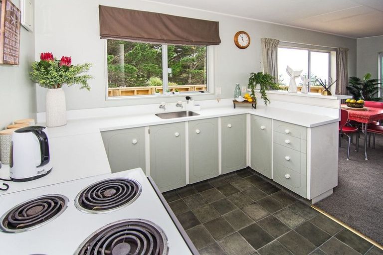 Photo of property in 16 Sandy Bay Drive, Mataikona, Masterton, 5889