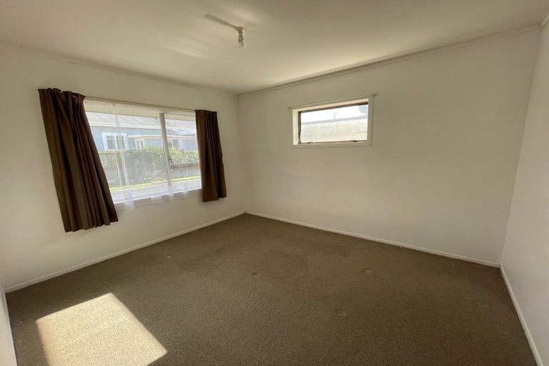 Photo of property in 2/33 Kimpton Road, Papatoetoe, Auckland, 2025