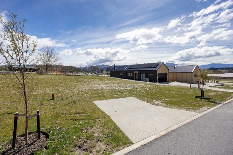 Photo of property in 4 Glenbrae Crescent, Wanaka, 9305