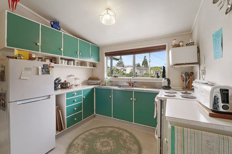 Photo of property in 30 Lupin Road, Otaki, 5512