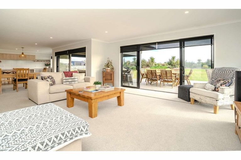 Photo of property in 11 The Lakes Drive, Kerikeri, 0230