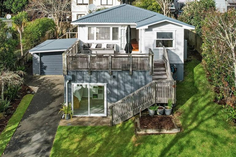 Photo of property in 24 Otanerua Road, Hatfields Beach, Orewa, 0931