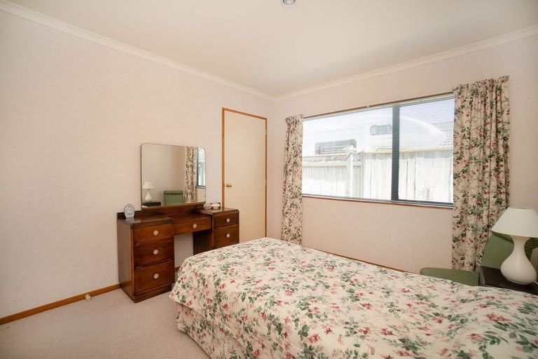 Photo of property in 20 Strachan Way, Highbury, Palmerston North, 4412