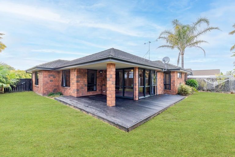 Photo of property in 63 Coleraine Drive, Rototuna, Hamilton, 3210