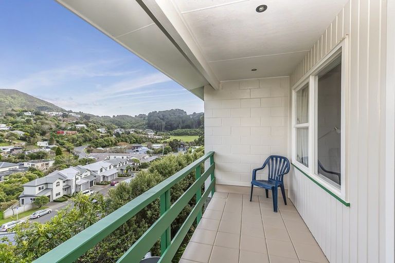 Photo of property in 14f2 Astor Street, Karori, Wellington, 6012