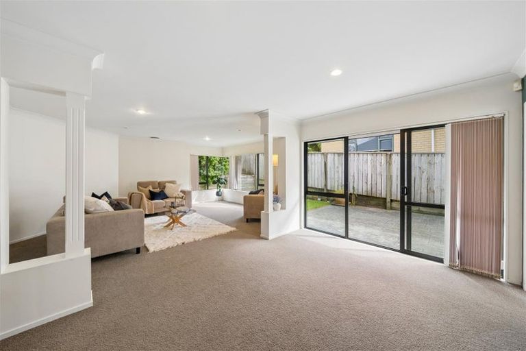 Photo of property in 23 Amesbury Drive, Churton Park, Wellington, 6037