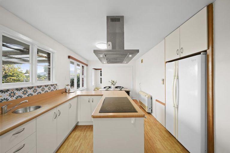 Photo of property in 43 Bevington Street, Avonhead, Christchurch, 8042