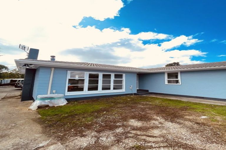 Photo of property in 42 Imrie Avenue, Mangere, Auckland, 2022