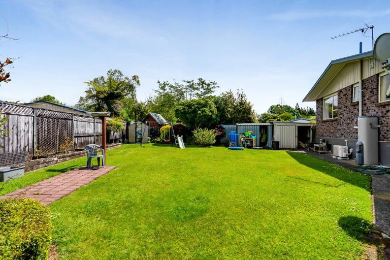 Photo of property in 1 Tainui Terrace, Inglewood, 4330