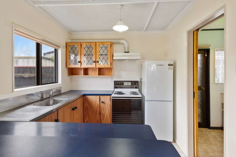 Photo of property in 3 Tukapa Street, Westown, New Plymouth, 4310