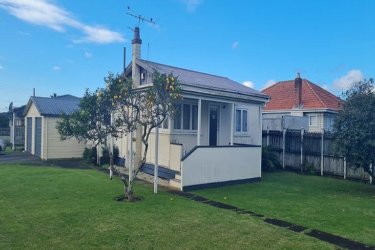 Photo of property in 24 Avis Avenue, Papatoetoe, Auckland, 2025