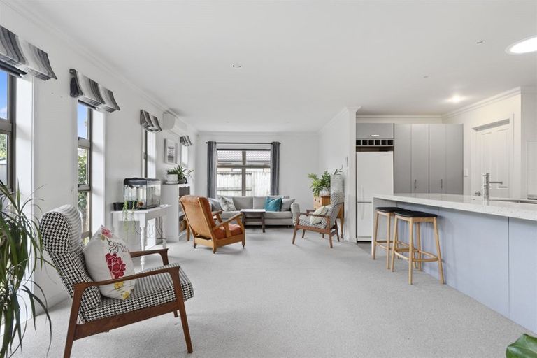 Photo of property in 1 Kereru Place, Pyes Pa, Tauranga, 3112