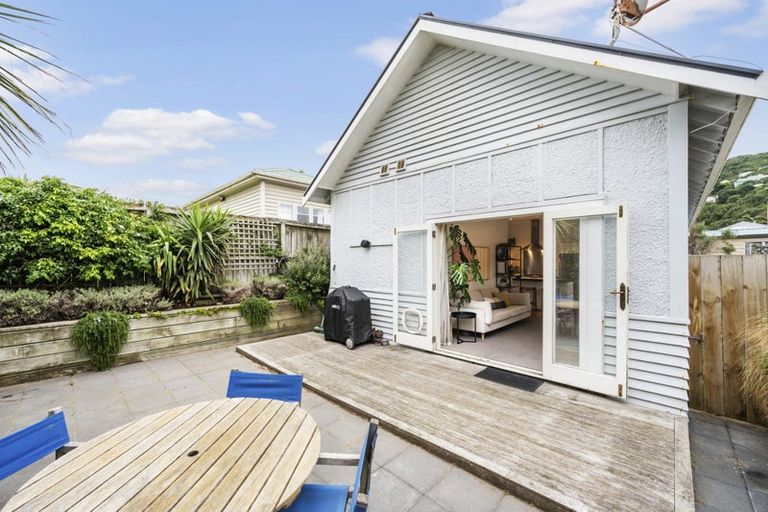 Photo of property in 99a Freyberg Street, Lyall Bay, Wellington, 6022