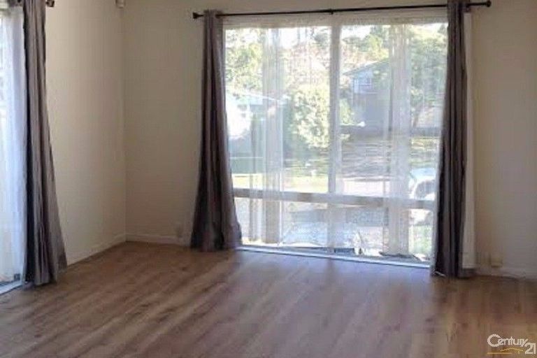 Photo of property in 36 Rotoiti Avenue, Pakuranga Heights, Auckland, 2010