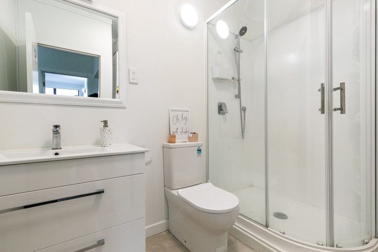Photo of property in Hobson Court Flats, 58/70u Hobson Street, Thorndon, Wellington, 6011