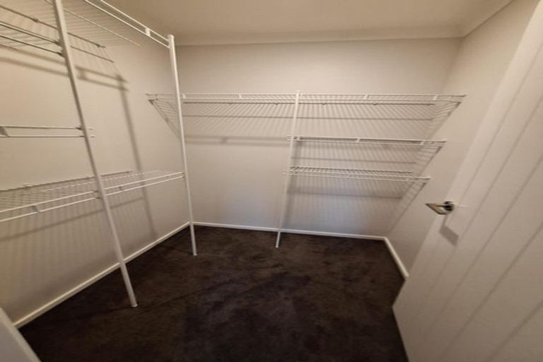 Photo of property in 8 Chamberlain Road, Karori, Wellington, 6012