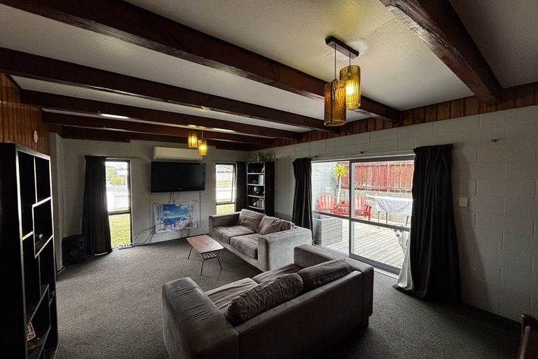 Photo of property in 39 Trelawney Crescent, Westown, New Plymouth, 4310