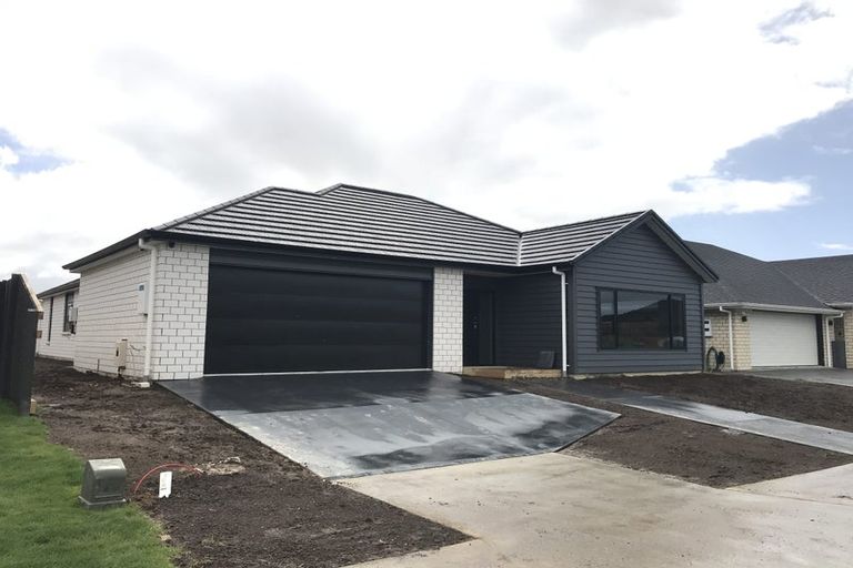 Photo of property in 25 Ruru Street, Cambridge, 3434