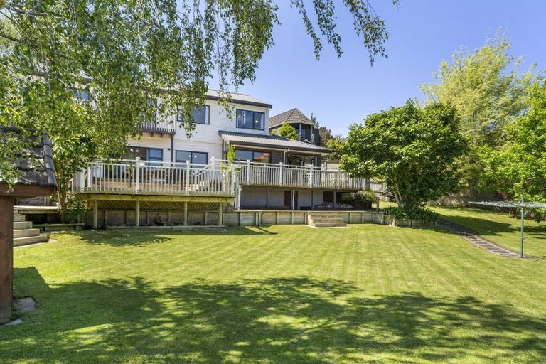Photo of property in 15 Observatory Close, Whitby, Porirua, 5024