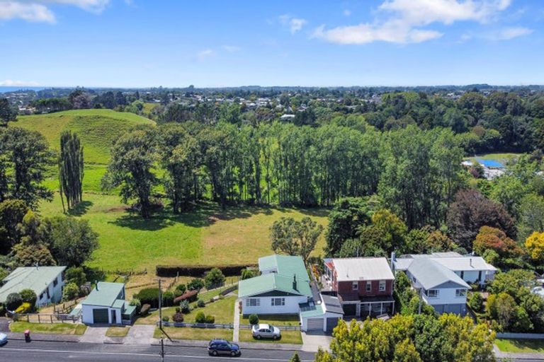Photo of property in 331 Tukapa Street, Hurdon, New Plymouth, 4310