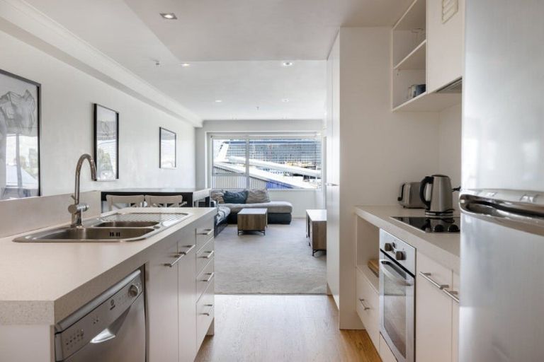 Photo of property in 211/332 Maunganui Road, Mount Maunganui, 3116