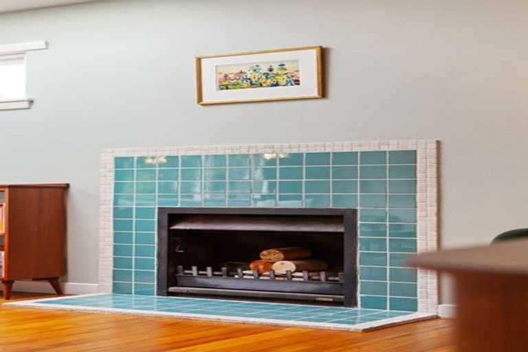 Photo of property in 70 Curtis Street, Northland, Wellington, 6012