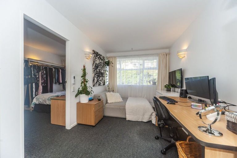 Photo of property in Parkland Flats, 51u5 Adams Terrace, Kelburn, Wellington, 6021