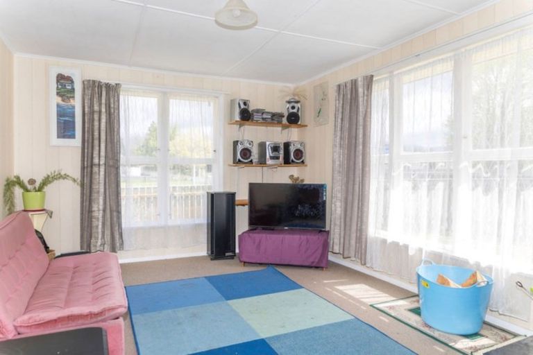 Photo of property in 31 James Street, Dannevirke, 4930