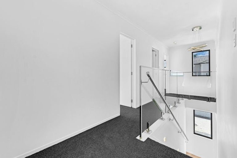 Photo of property in 8 Gardiner Grove, Mangere East, Auckland, 2024