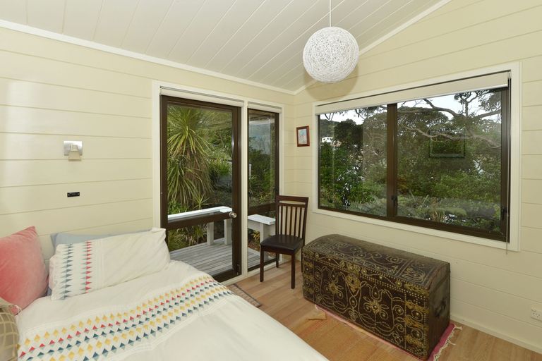 Photo of property in 136 Reotahi Road, Whangarei Heads, Whangarei, 0174