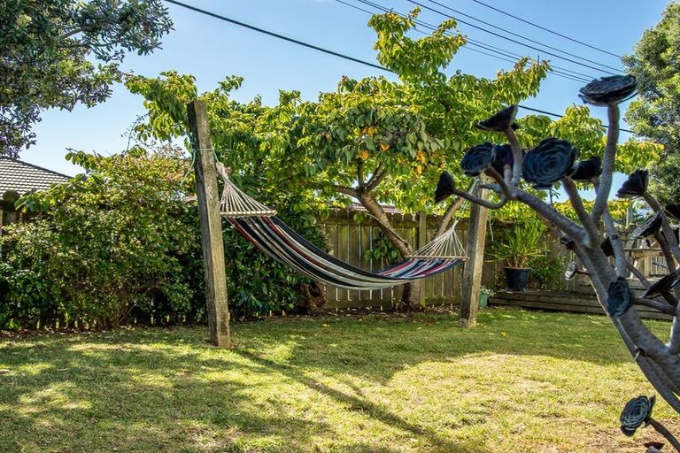 Photo of property in 14 Mahana Road, Paraparaumu Beach, Paraparaumu, 5032