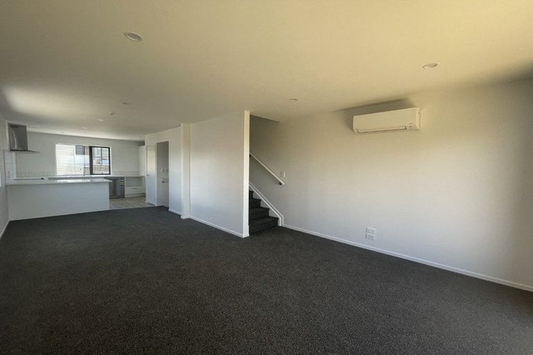 Photo of property in 1/504 Don Buck Road, Massey, Auckland, 0614