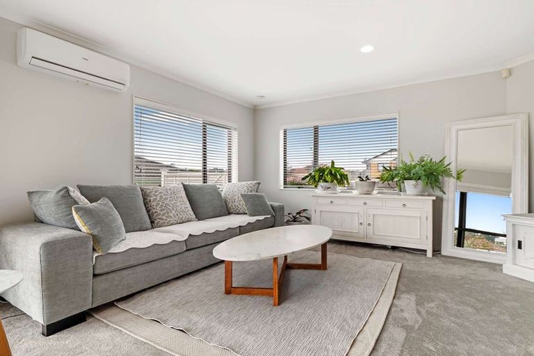 Photo of property in 9 Fleetwood Drive, Henderson, Auckland, 0612