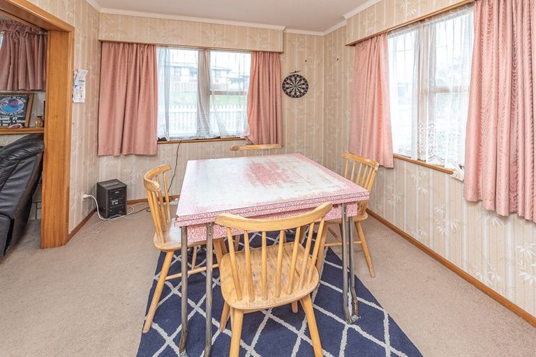 Photo of property in 30 Lee Street, Castlecliff, Whanganui, 4501