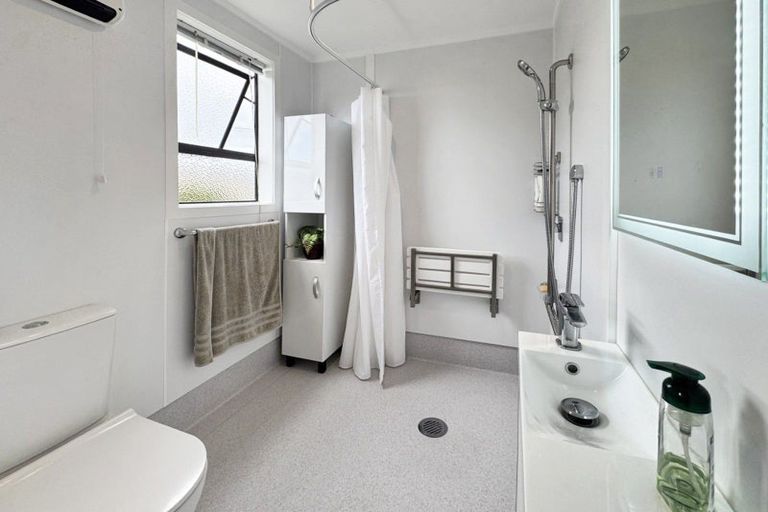 Photo of property in 12 Union Street, Foxton, 4814